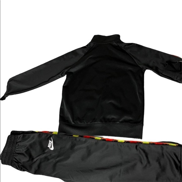 Nike Kids Black Track Suite / Size-7 Large - Picture 3 of 8